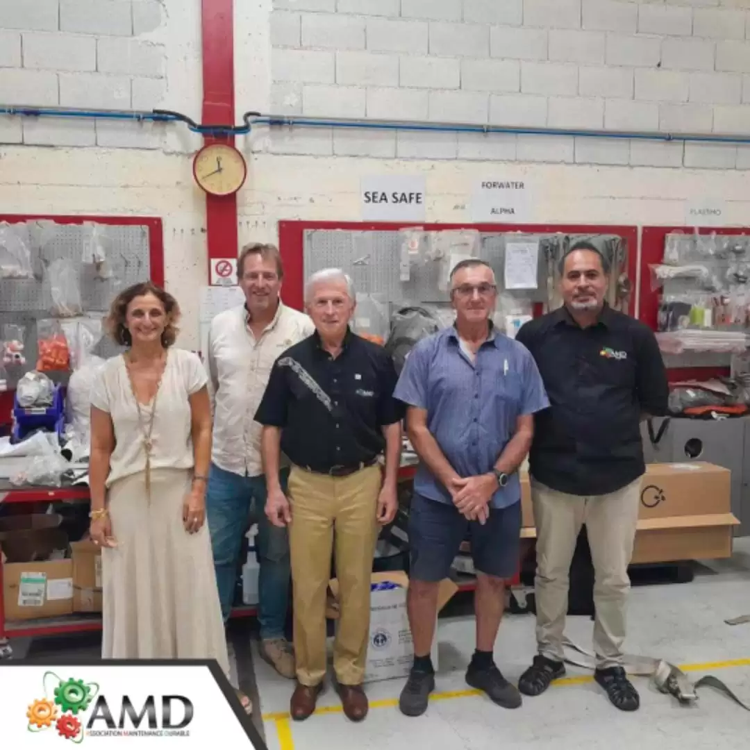 reunion_bureau001-ef7e4a2e